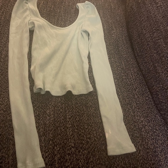 Topshop midline crop top in light green size 4 US never worn ! - Picture 2 of 3